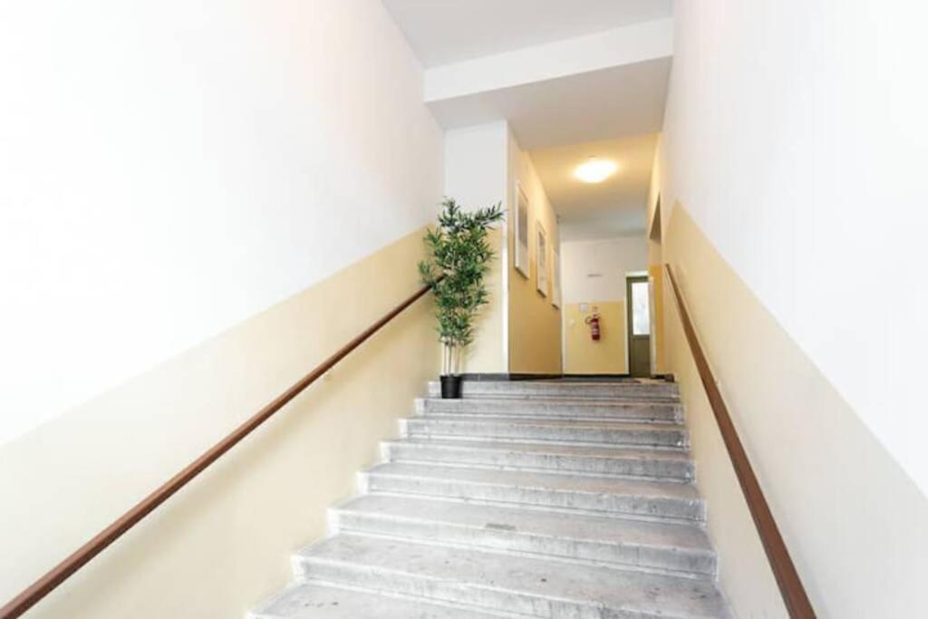 Апартаменты Penthouse With Amazing Terrace L Lf42 Вена Экстерьер фото